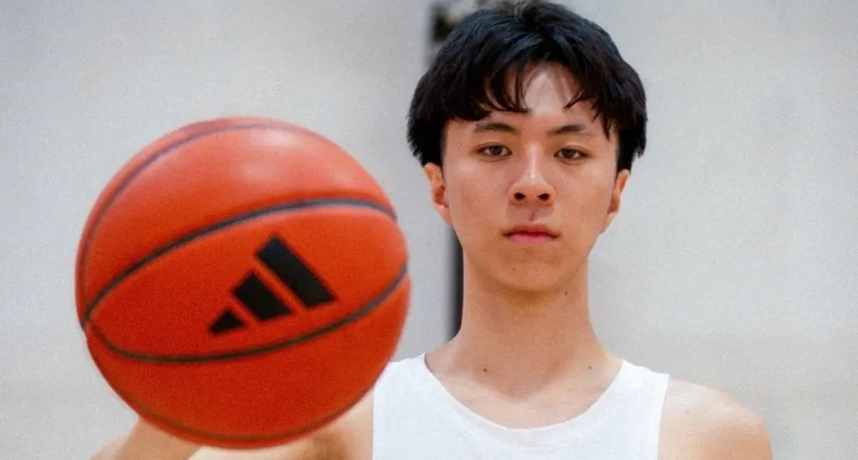 最強外交官晉升阿迪大戶！ Ray 獲得 adidas 贈送「免費無限購物
