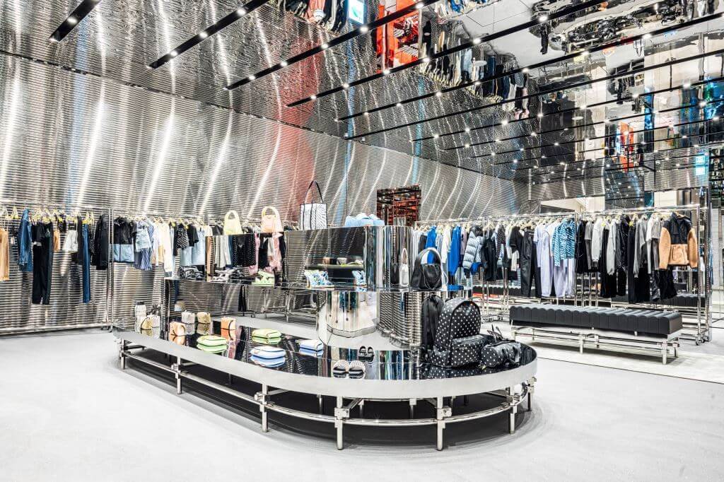 alexanderwang微風南山大勢回歸！跟著范少勳、謝欣