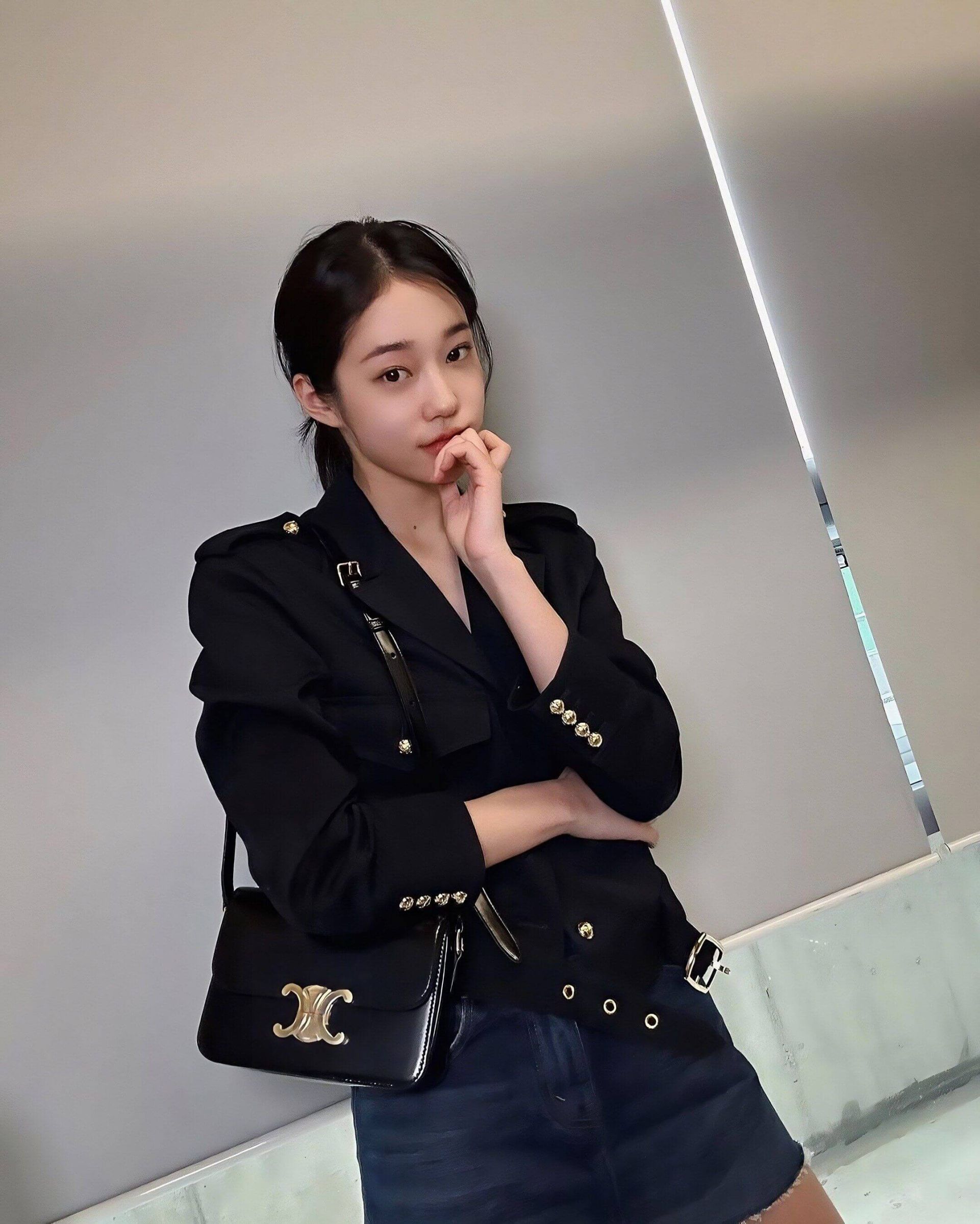 LISA、盧允瑞都愛用！和女神們著用同款CELINE包包：T