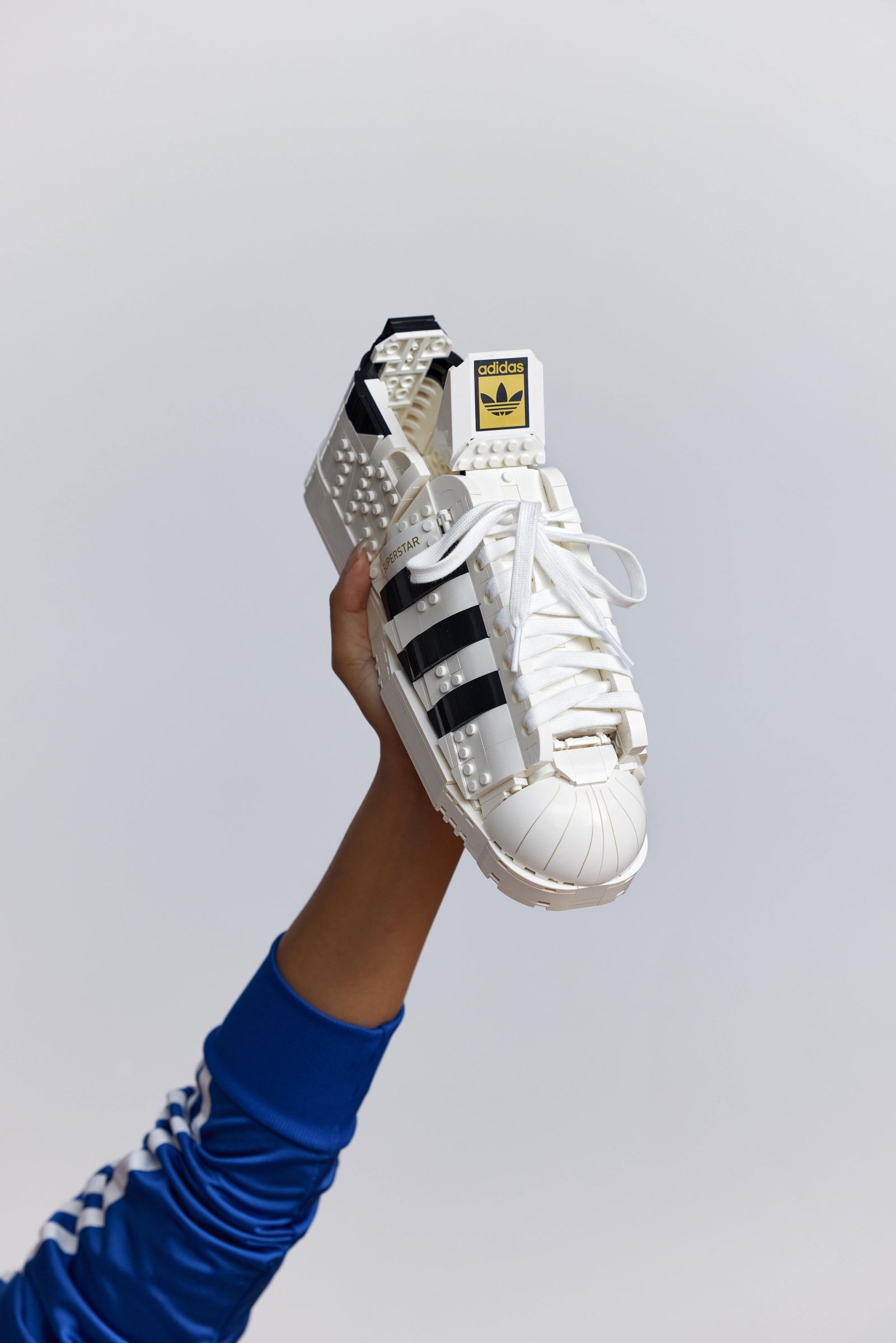 鞋頭們不可錯過！LEGO推出「adidas Superstar球鞋」　積木神還原細節～