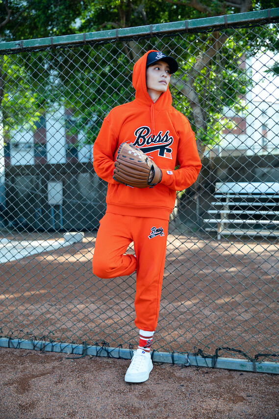 BOSS x Russell Athletic聯名登場，曾敬驊、曹佑寧與范少勳帥氣演繹！