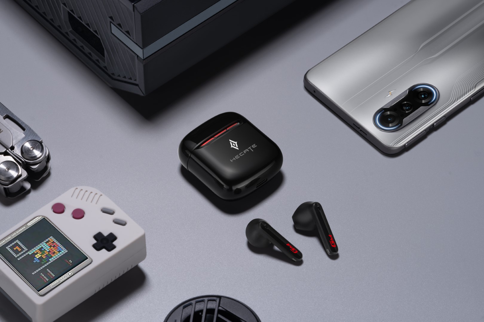 EDIFIER 《傳說對決》限定聯名電競藍牙耳機登場：兩大人