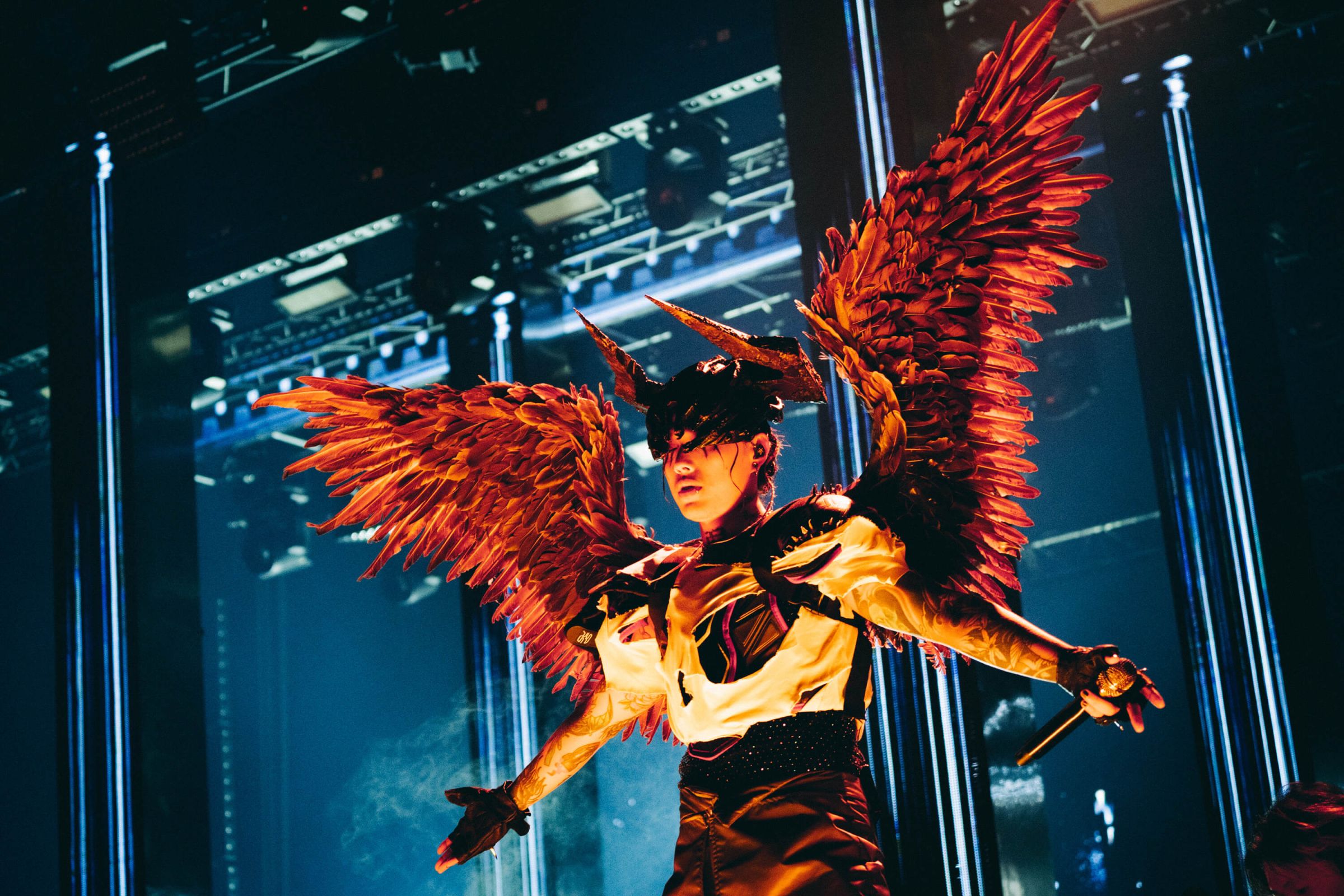 以「23神壇」作為主題！Marz23開場即化身天使與惡魔的綜