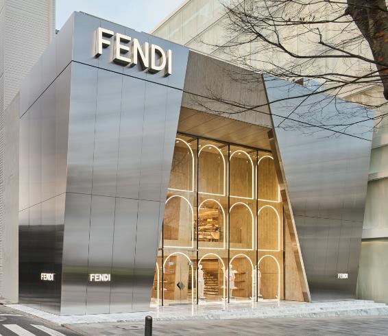 日本最大的精品店之一！FENDI「東京表參道店」盛大開幕！