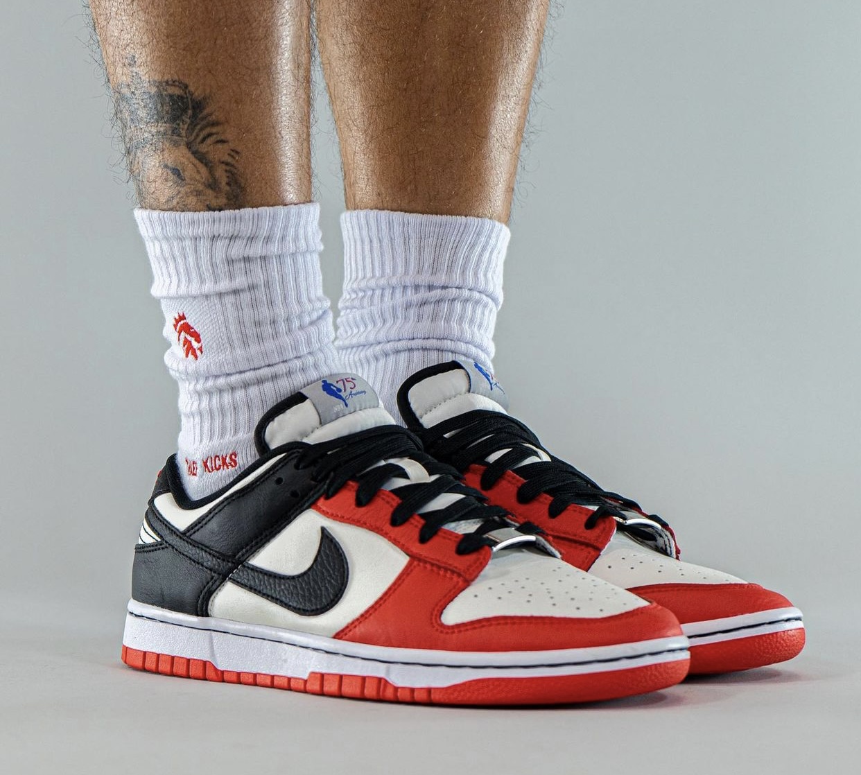 nike dunk low x nba chicago
